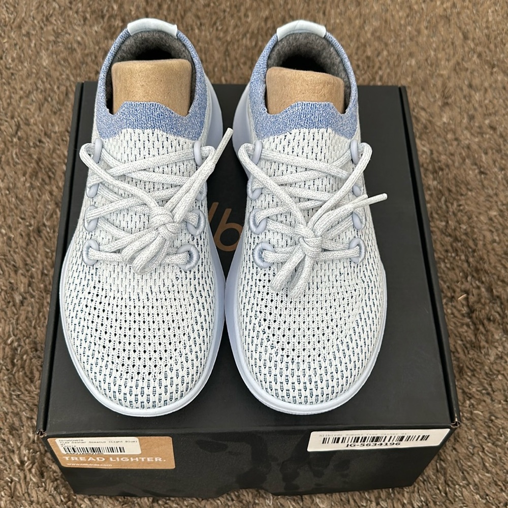 Allbirds Tree Dasher Size 7 in oceanus blue